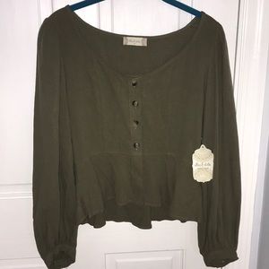 NWOT Army green top!